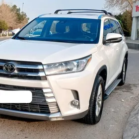 Toyota Highlander 2019