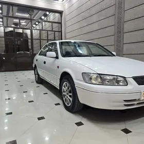 Toyota Camry 1998