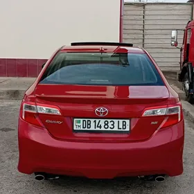 Toyota Camry 2013