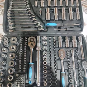 набор ключей