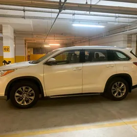 Toyota Highlander 2016