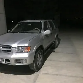 Nissan Pathfinder 2003