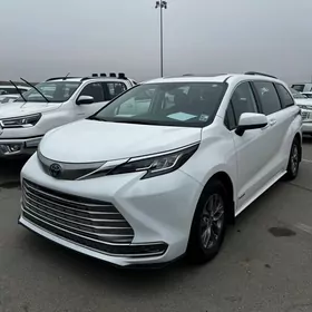Toyota Sienna 2021
