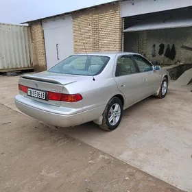 Toyota Camry 2000