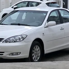 Toyota Camry 2004