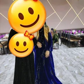 Gök bisser düzülen köýnek