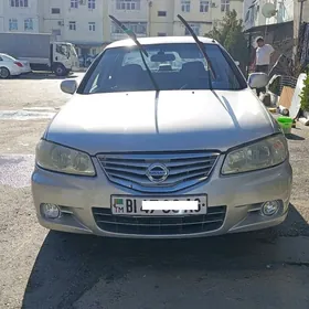 Nissan Sunny 2004