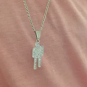 billie eilish spocka BLOSH