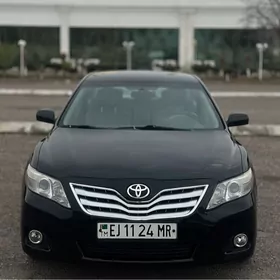 Toyota Camry 2011