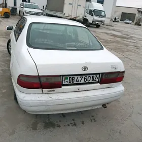 Toyota Corona 1995