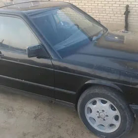 Mercedes-Benz 190E 1985