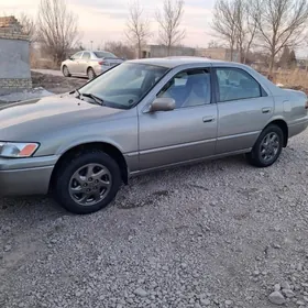Toyota Camry 1999
