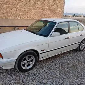 BMW E34 1990
