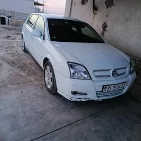 Opel Signum 2003