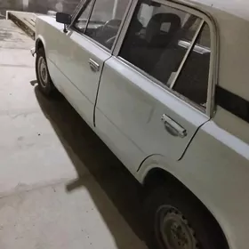 Lada 2104 1980