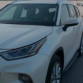 Toyota Highlander 2020