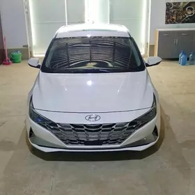 Hyundai Elantra 2022