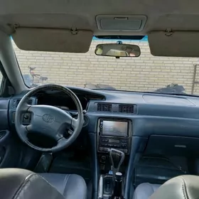 Toyota Camry 2000