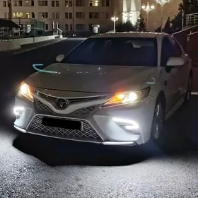 Toyota Camry 2018