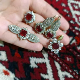 gyzyl gaşly bijuteriya