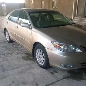 Toyota Camry 2004