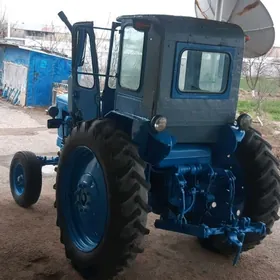 MTZ T-28 1990