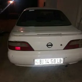 Nissan Maxima 1999