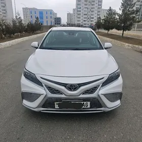 Toyota Camry 2022