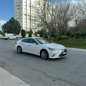 Lexus ES 350 2020