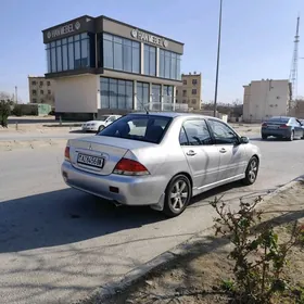 Mitsubishi Lancer 2004