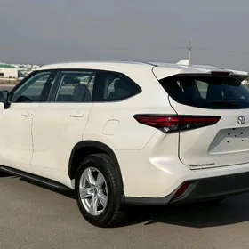Toyota Highlander 2020