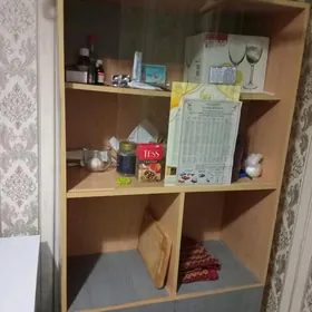 kuhunnyy serwant şkaf