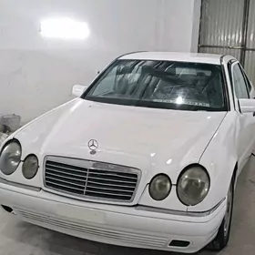 Mercedes-Benz E320 1998