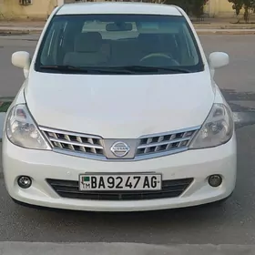 Nissan Tiida 2006