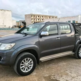 Toyota Hilux 2012