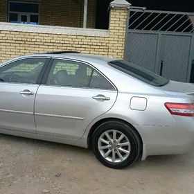 Toyota Camry 2010