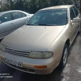 Nissan Bluebird 1993