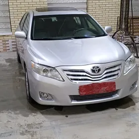 Toyota Camry 2010
