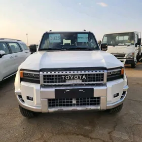 Toyota Land Cruiser Prado 2025