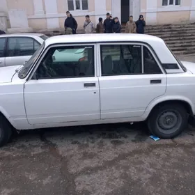 Lada 2107 1985