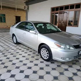 Toyota Camry 2004