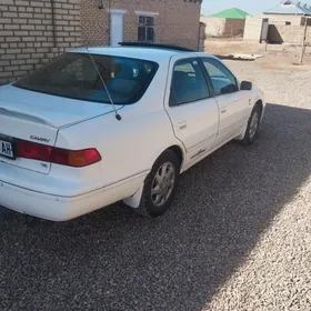 Toyota Camry 1999