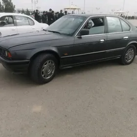 BMW E34 1990