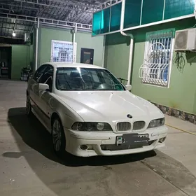 BMW E39 2002