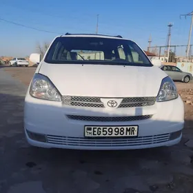Toyota Sienna 2004