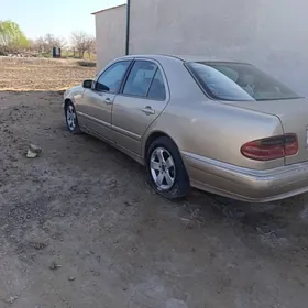 Mercedes-Benz E430 2000