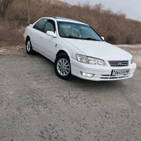 Toyota Camry 1998
