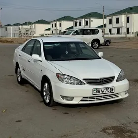 Toyota Camry 2004