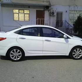 Hyundai Accent 2014