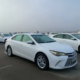Toyota Camry 2016